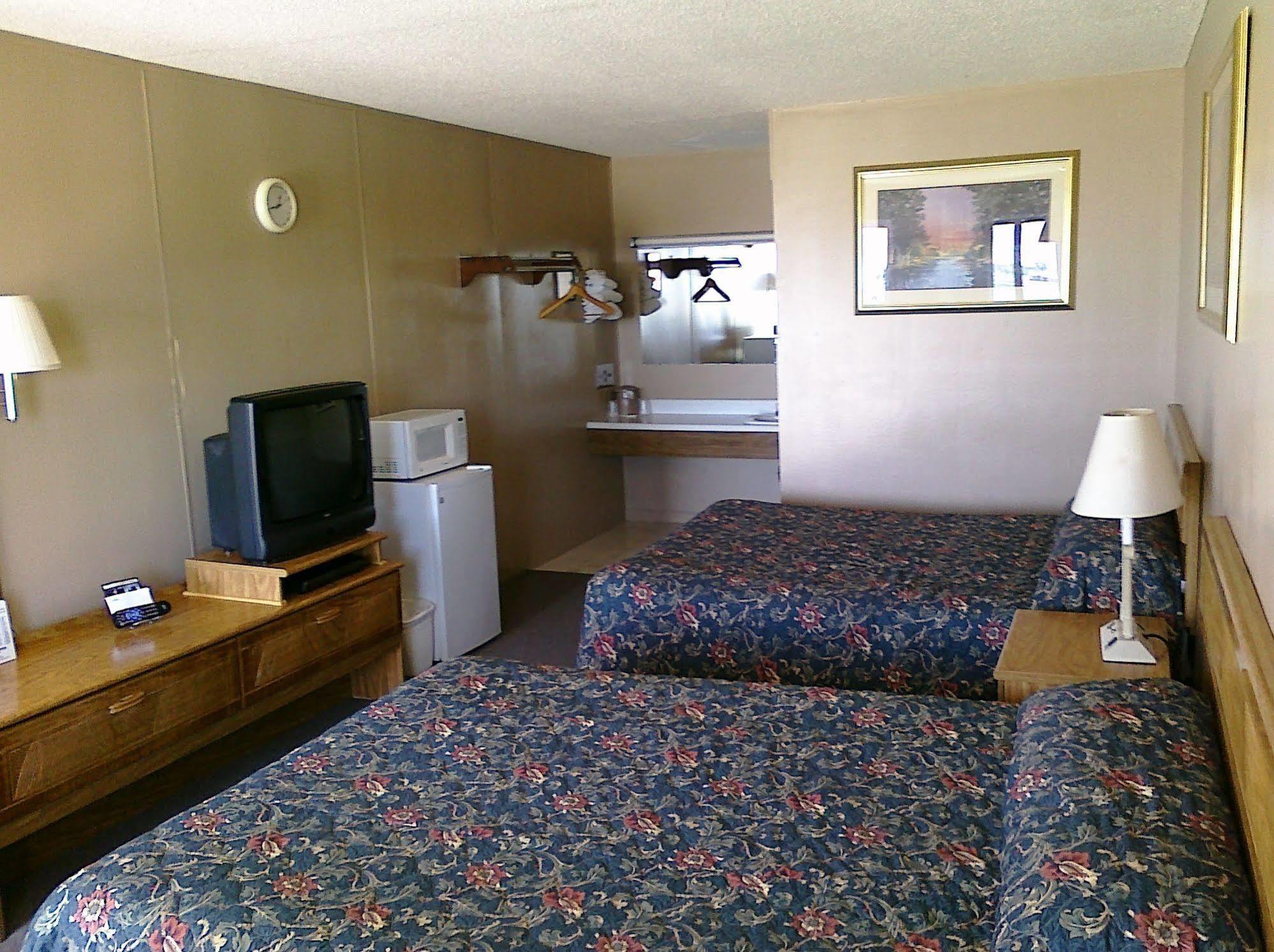 Paxton Inn Motel Bagian luar foto